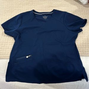 Beyond scrubs XL scrub top